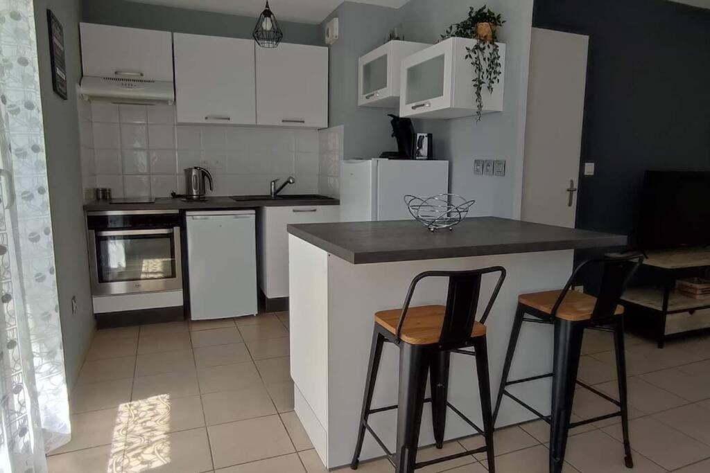 Superbe Appartement En Residence Avec Piscine. Albertville Esterno foto